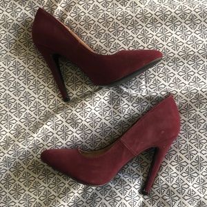 (DONATED) Wine colored almond-toe heels 👠 SZ 6
